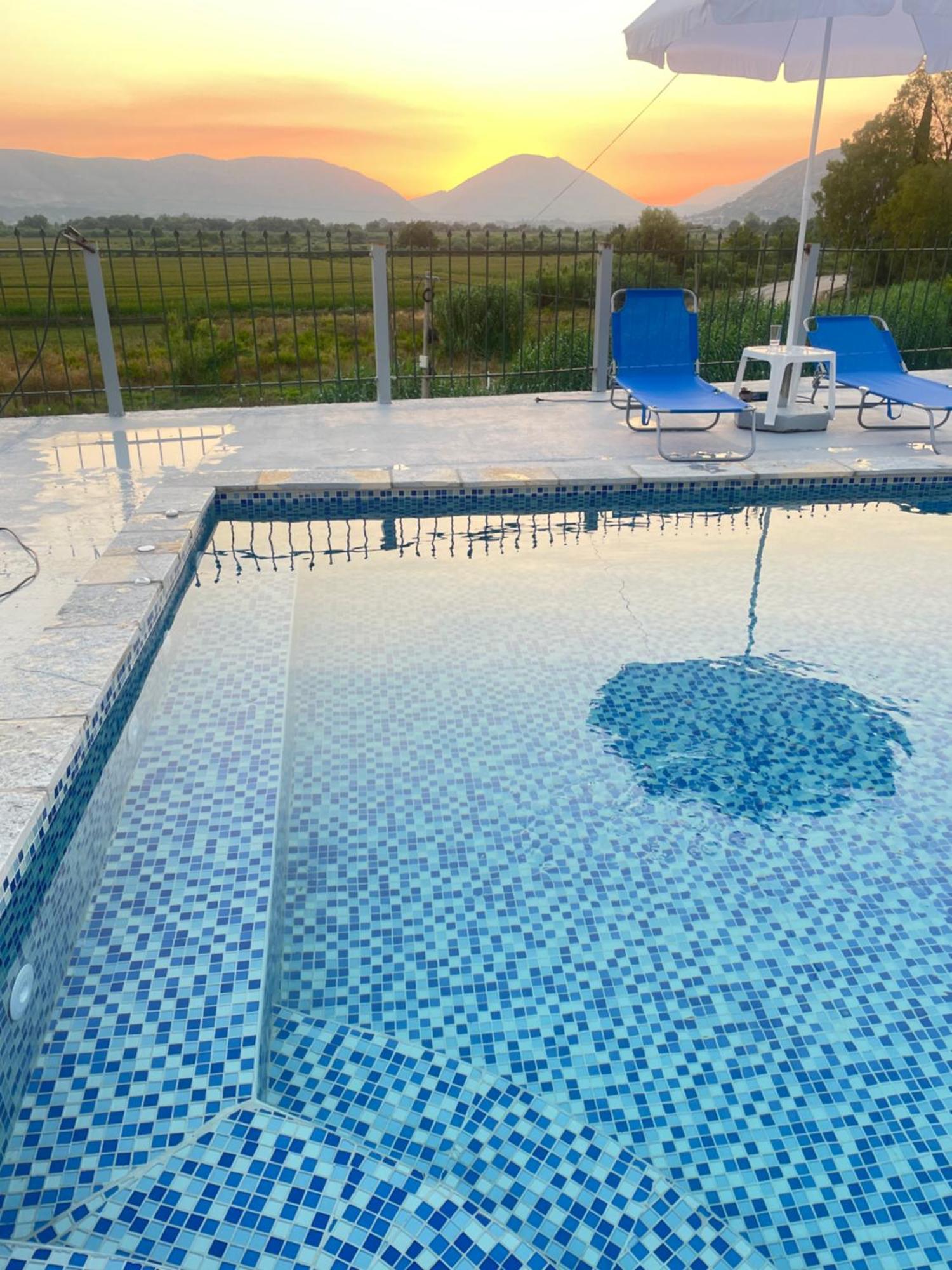 Anastasias Apartments Sarandë Buitenkant foto